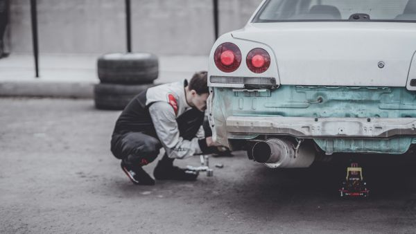 Dépannage auto à Carrières-sous-Poissy : intervention rapide et sur mesure